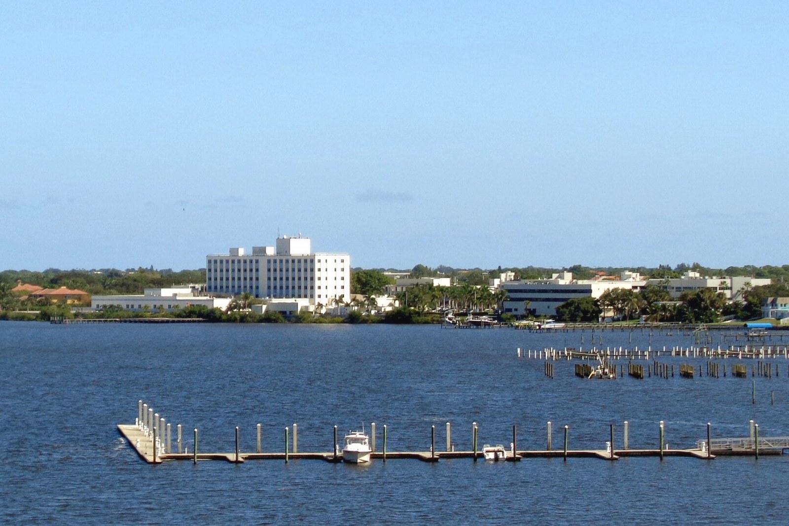 Stuart lifestyle scene